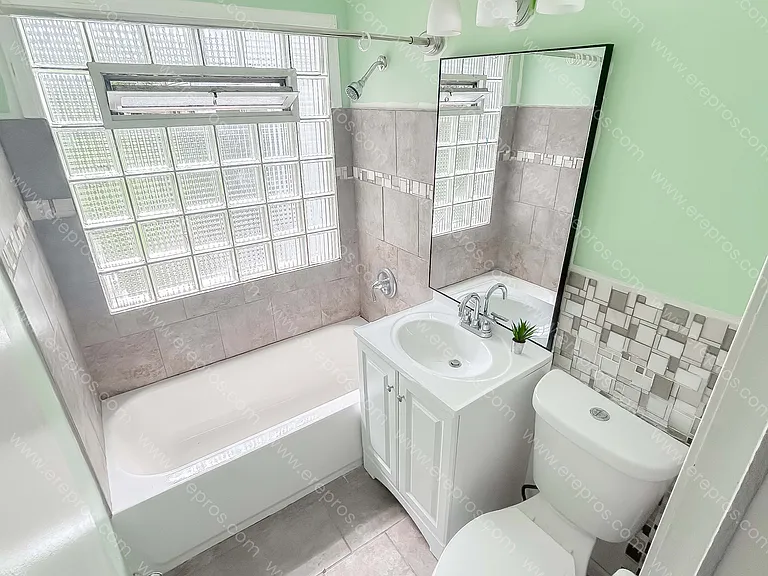 1909 Welch Blvd — Photo 10