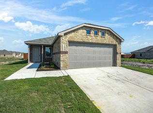 1034 Shady Oaks Dr, Ennis, TX 75119