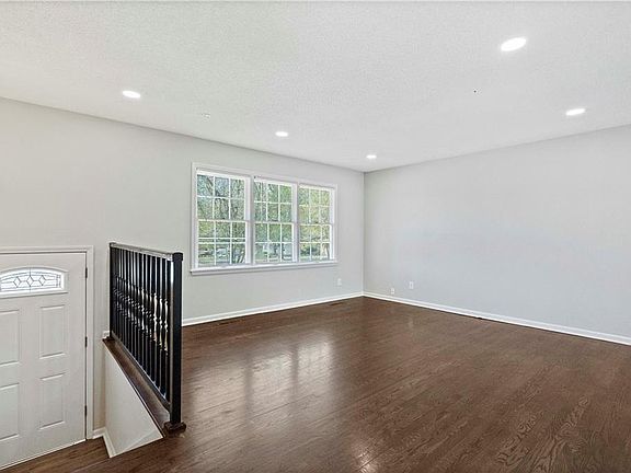 5th image of 8101 Arlington Ave