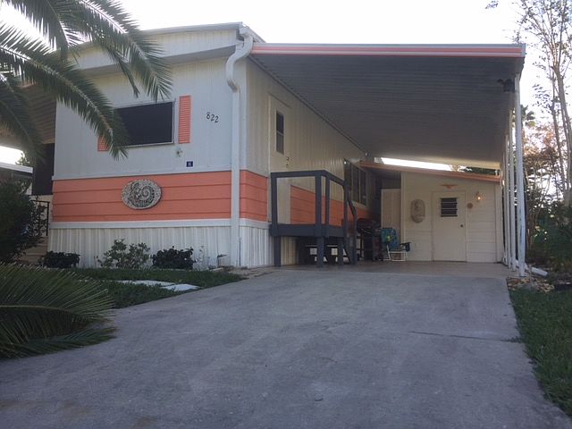 1st image of 822 Perimeter Park Cir