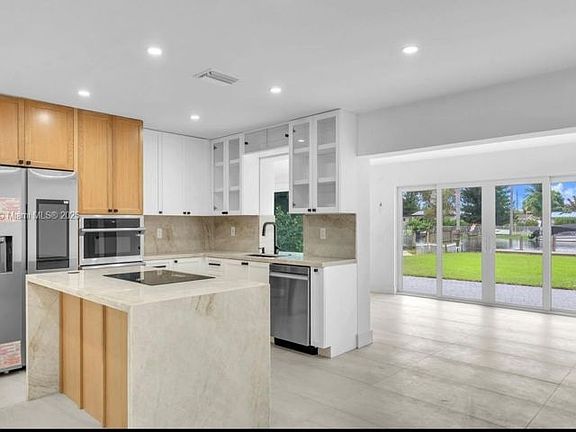 3rd image of 4481 SW 34th Ter