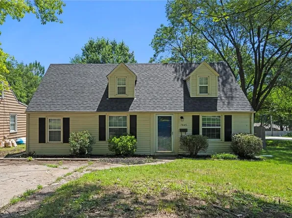 7845 Madison Ave, Kansas City, MO 64114