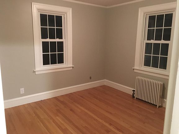 Downstairs office/ 3rd bedroom 