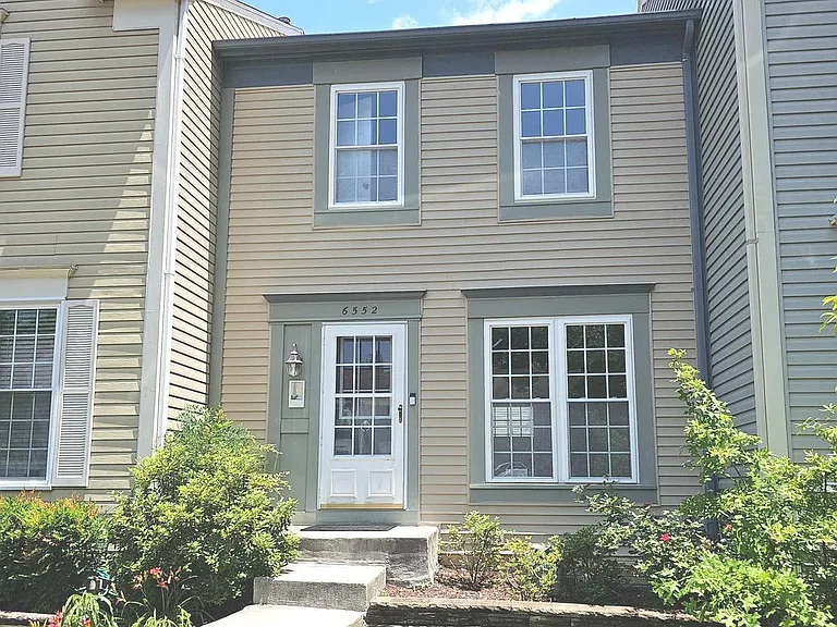 6552 Old Carriage Ln — Photo 1