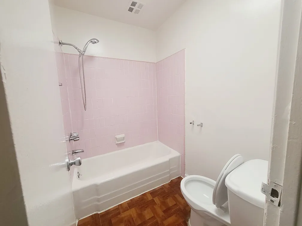 Studio, 500 sqft, $1,850 — Photo 3