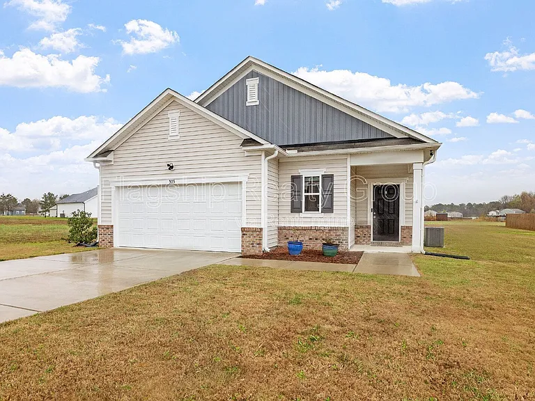 303 Kenison Way — Photo 4