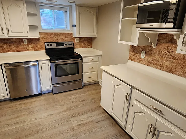 1434 Perry St #LOWER — Photo 9