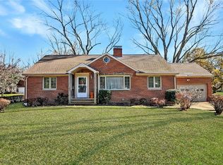 8591 Riverview Rd, Brecksville, OH 44141