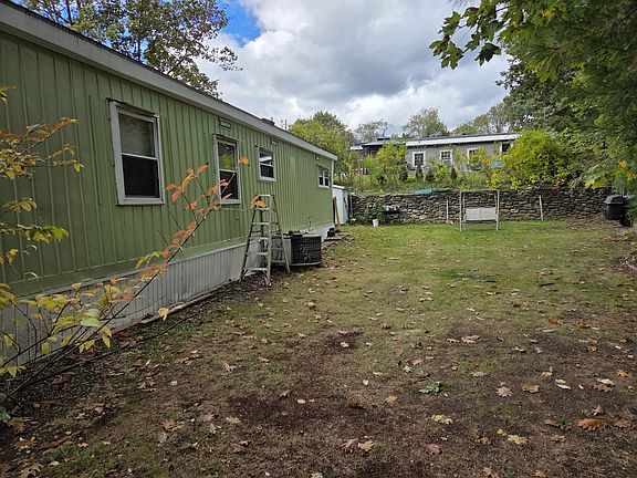 4th image of 1237 Central St Trlr 2