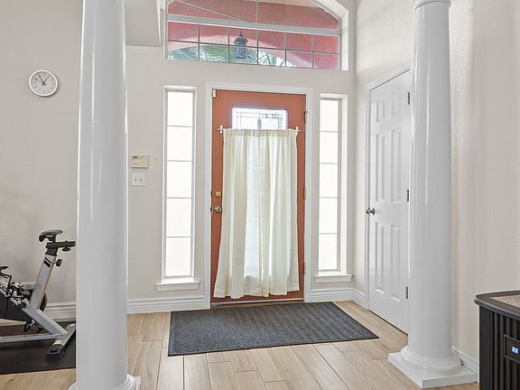 5th image of 12299 Western Spur Ln