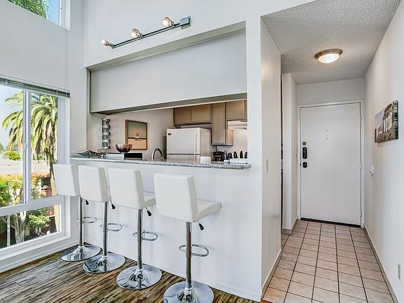 2nd image of 3600 Bagley Ave APT 301