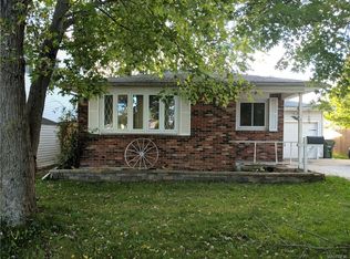 68 Karen Ln, Depew, NY 14043