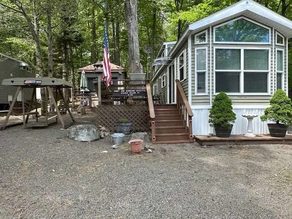 E 99 Equestrian Trl #E-99, Gouldsboro, PA 18424