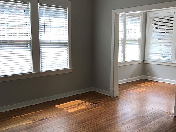 Livingroom & Sunroom
