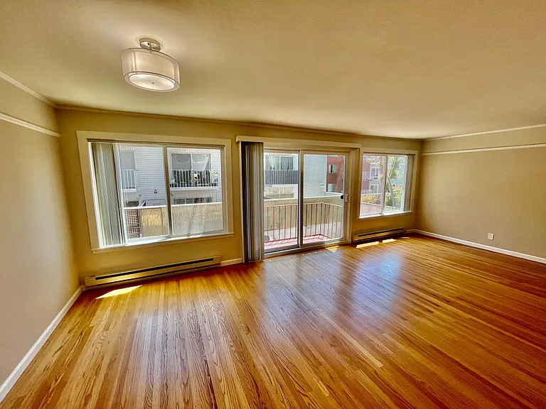 1865 Bush St #105 — Photo 2