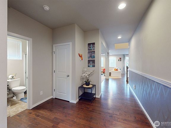 4th image of 16223 5th Avenue SE