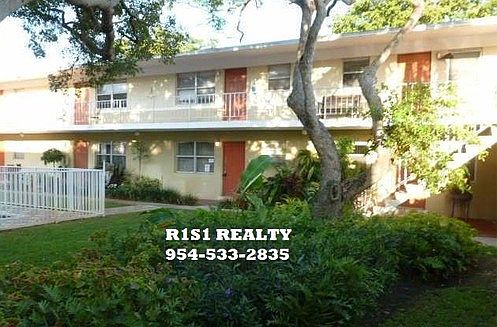 1st image of 305 NE 15th St