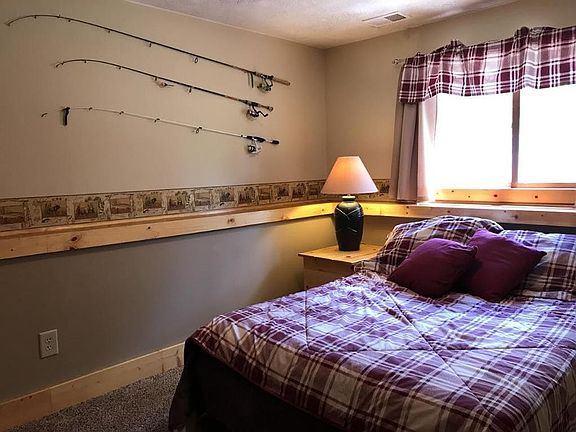 5th image of 8633 Fawn Lake Dr NE