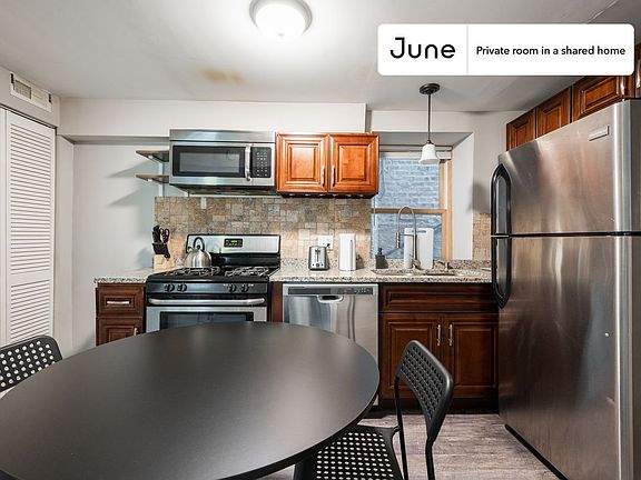 4th image of 3516 W Belden Ave #B