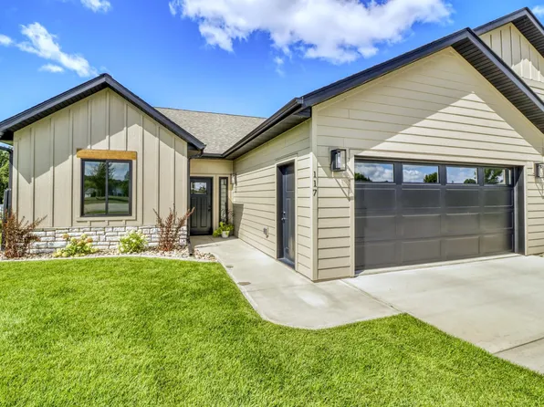 117 Altavista Dr, Detroit Lakes, MN 56501