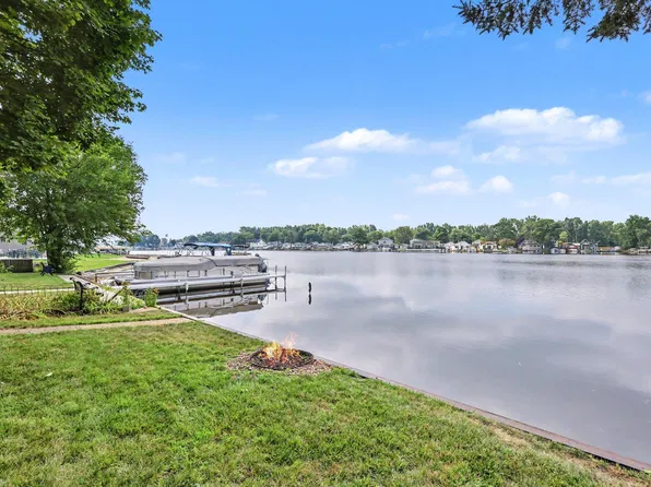 231 N Lakeside Dr, Michigan Center, MI 49254