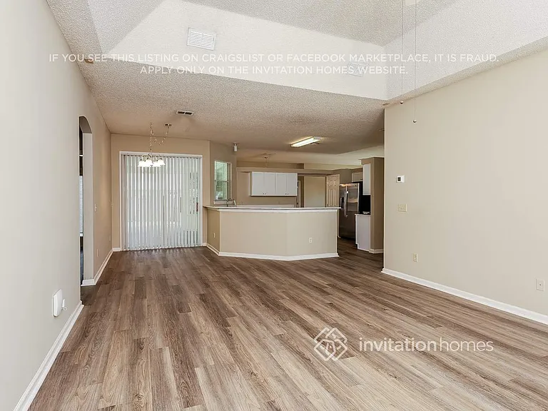 11836 Lake Fern Dr — Photo 7