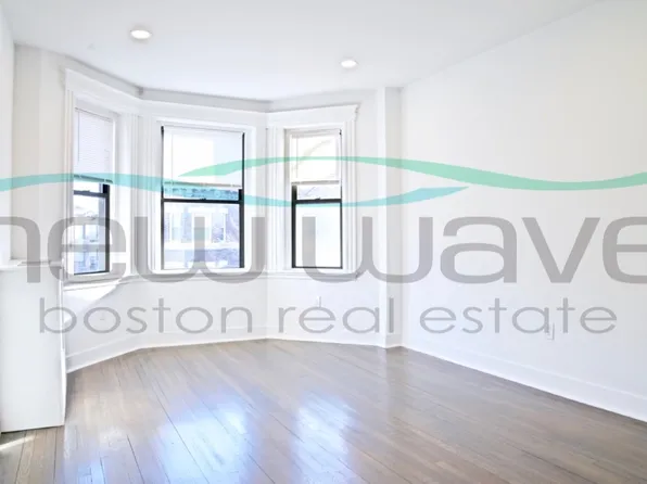 11 Queensberry St, Boston, MA