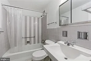 2475 Virginia Ave 7_02182026