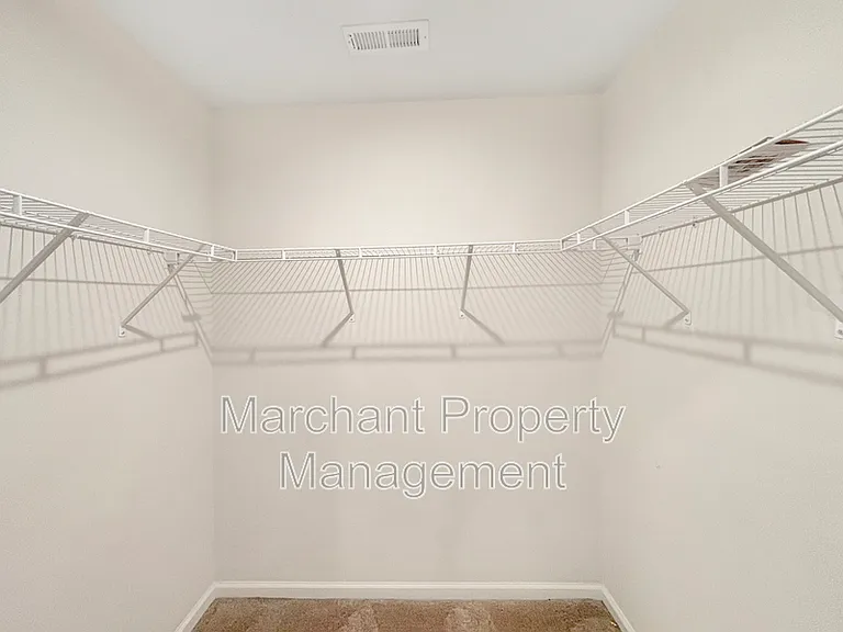 219 Maple Forge Trl — Photo 12