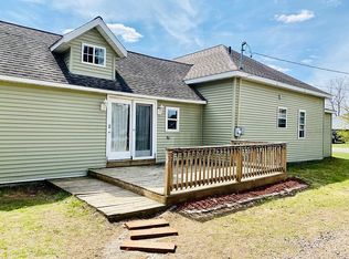 1016 N 3rd St, Bruce, WI 54819