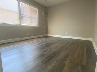 326 N Mountain View St, Santa Ana, CA 92703