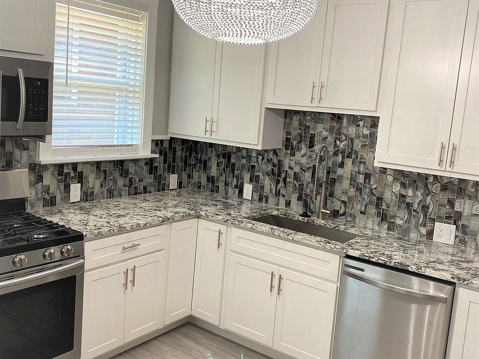 1st image of 7130 Amherst Ave Floor 2