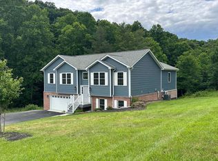 4501 Old Stage Rd, Radford, VA 24141