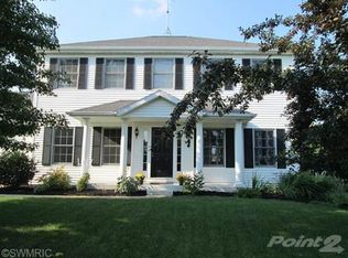 1727 Matthew Ct, Saint Joseph, MI 49085