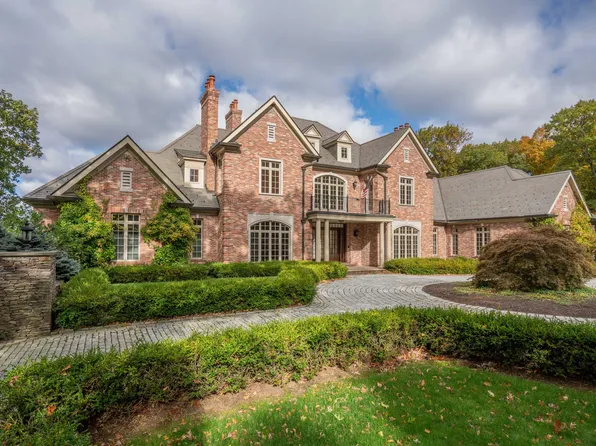 217 Deercliff Road, Avon, CT 06001