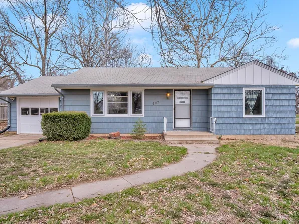 402 W 23rd St, Newton, KS 67117