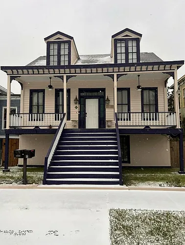 1421 Winnie St Photo 1