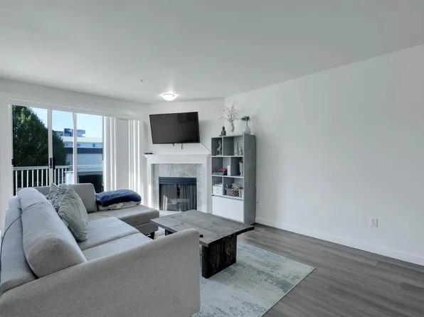 32830 George Ferguson Way #336, Abbotsford, BC V2S 7K1