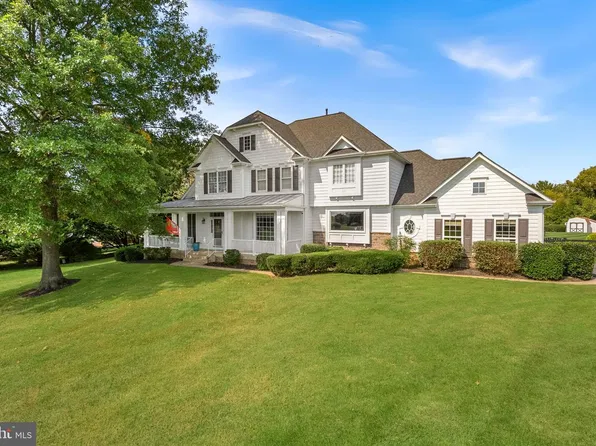 38332 Stone Eden Dr, Hamilton, VA 20158