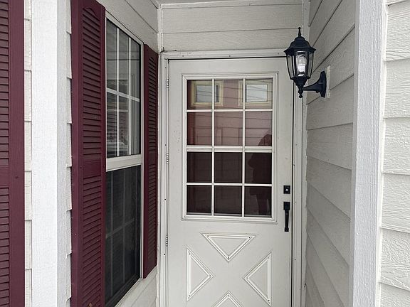2nd image of 600 W Streamwood Blvd Unit A