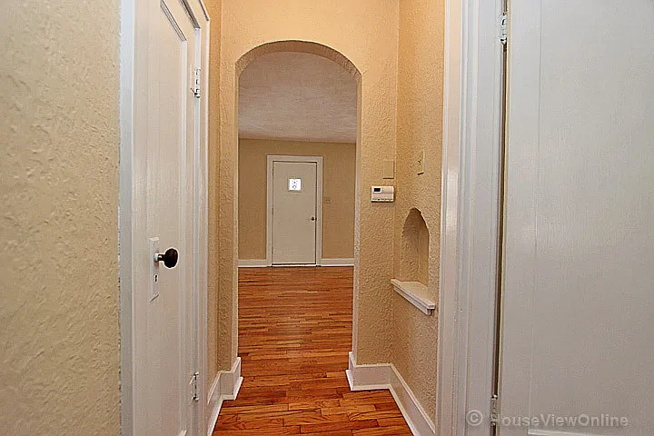 1102 N West End Blvd — Photo 14