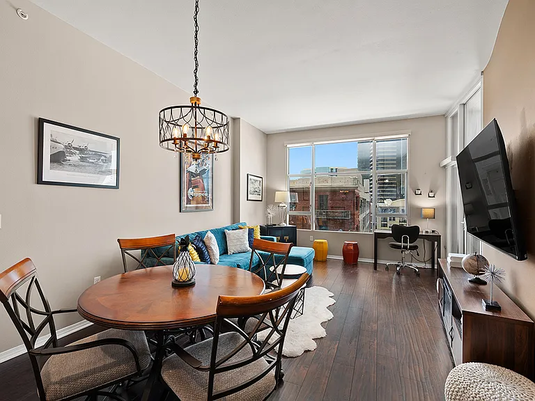 530 K St #606 — Photo 5
