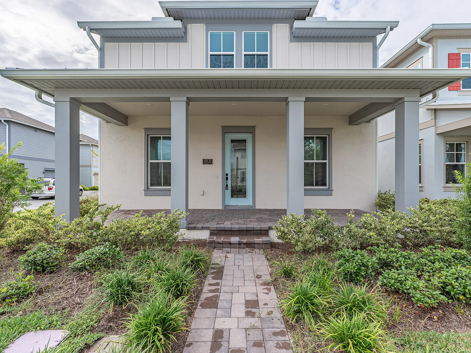 3 bed, 2.5 bath, 2800 sqft, $3,800 — Photo 2