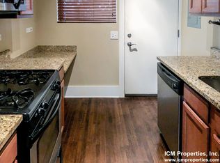 1846 W Cornelia Ave #2W, Chicago, IL 60657