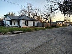 5th image of 1001 S 16th St