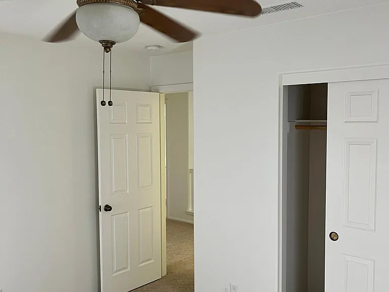 Bed 3 with fan