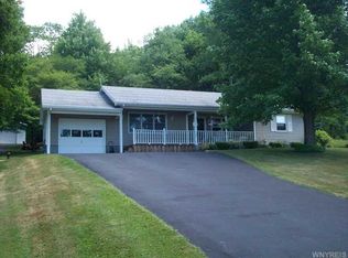 8572 Shumla Rd, Cassadaga, NY 14718