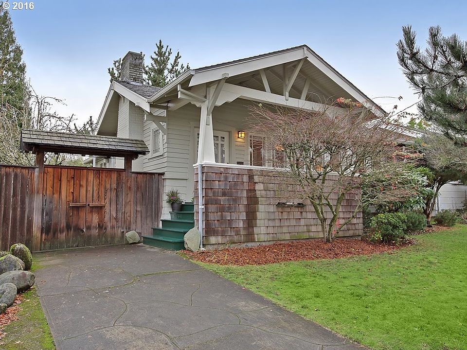 2nd image of 3736 NE 74th Ave