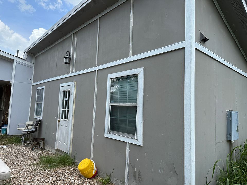 Building Photo 3