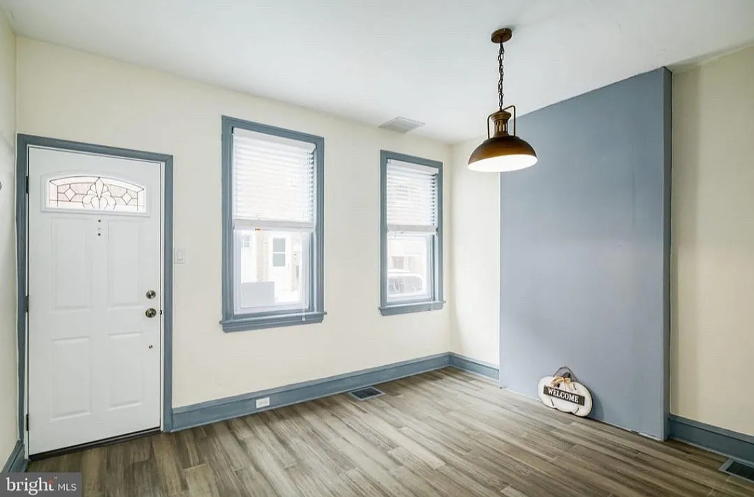 3145 Tilton St — Photo 4